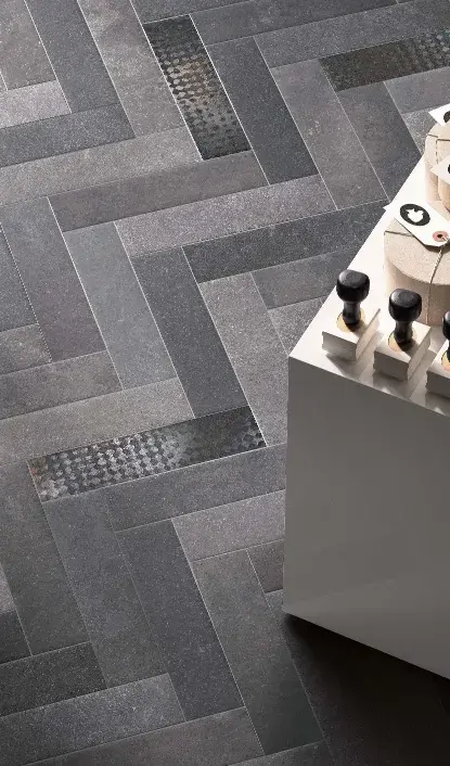 Pose de carrelage pour salle de bain à Soleuvre